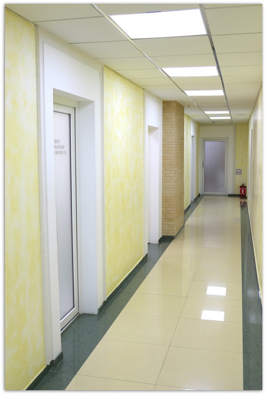 ПрезиДЕНТ на улице Адмирала Лазарева, 58