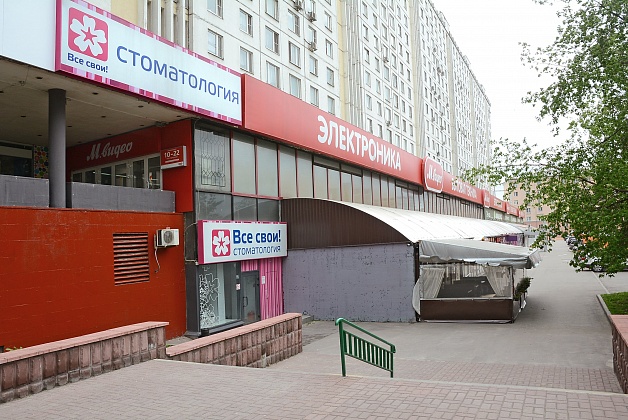 Все Свои на Русаковской улице, 22