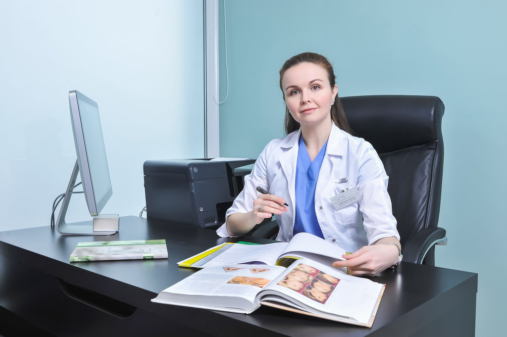 Face smile center